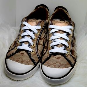 Coach Barrett Brown Signature Logo Fashion Sneakers Tan Canvas Size 7B